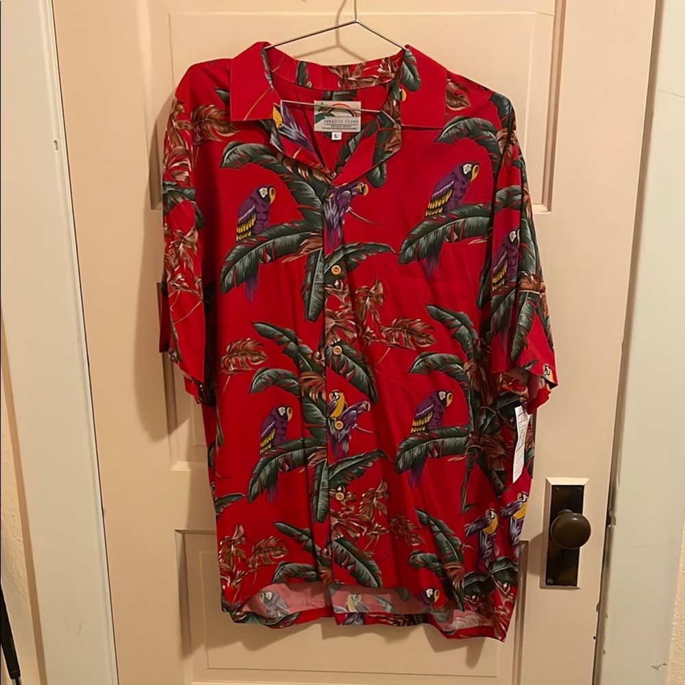 Paradise Found lg Hawaiian shirt